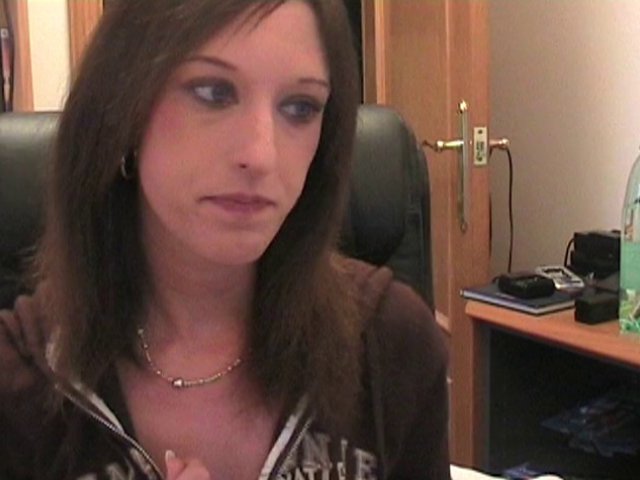 679 1 - Baise en direct devant webcam